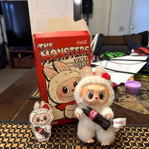 Pop Mart Offizielle Labubus Co <span class=keywords><strong>Ca</strong></span> Cola Store Vinyl Action figur Original Blind Box Cartoon Spielzeug Baumwolle Plüsch Überraschung sammlung - Product Image 5