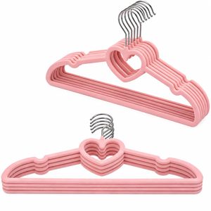 Vente en gros usine Cintres en velours noir premium personnalisés antidérapants pour costumes et vêtements, Cintres floqués en forme de cœur pour vêtements - Product Image 1