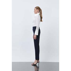 Pantalon décontracté pour femme Puane, coupe carotte bleu marine, ajustement fuselé, jambe slim, modèle 18242PNT, idéal pour le quotidien et le bureau - Product Image 2