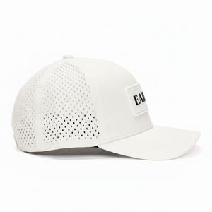 Gorra de Golf Personalizada OEM con Malla Perforada, Logotipo, 5 Paneles, Visera Ligeramente Curvada, Cierre a Presión, Parche de Goma Impermeable - Product Image 3