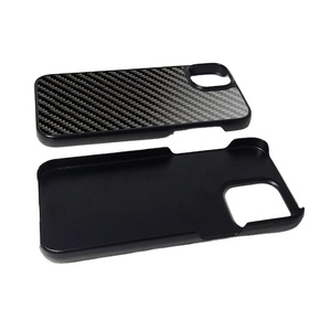 Vente chaude Personnalisé Rainuré Téléphone Shell Grade <span class=keywords><strong>En</strong></span> Fiber De Carbone Plaque Arrière <span class=keywords><strong>En</strong></span> Option pour iPhone Série Shakeproof Cas pour Plus - Product Image 5