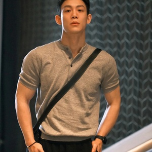 Camiseta de Manga Corta con Cuello Henry, Estilo Casual, Tejido Sólido, para Hombre, Verano, Transpirable, con Puños Ajustados - Product Image 2