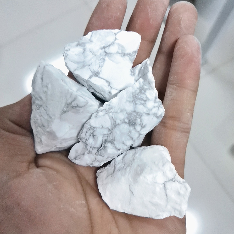 Howlite