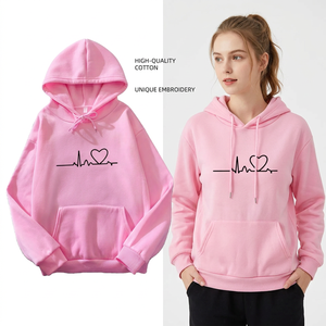 Sudadera con Capucha Rosa Unisex con Bordado de Corazón, 100% Algodón, Corte Largo y Holgado, Estilo Casual, Ecológica, para Otoño - Product Image 1