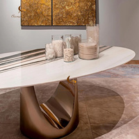 Maßgefertigter Designer-Esstisch Luxuriöser High-End Esstisch mit Marmorplatte Hochwertige Esszimmermöbel für Villa und Hotel