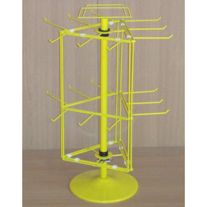 <span class=keywords><strong>Exposition</strong></span> de magasin de détail table à 3 côtés en fil métallique bouteilles de sport rotatives présentoir de comptoir avec cintres en fer - Product Image 1