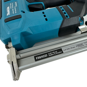 Cloueuse sans fil multifonction <span class=keywords><strong>Makita</strong></span> au lithium-ion pour clous droits, pour la décoration intérieure, l'utilisation par les charpentiers, alimentée par batterie - Product Image 4