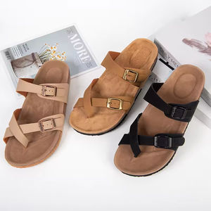 Sandalias planas antideslizantes de verano para <span class=keywords><strong>mujer</strong></span> a la moda, <span class=keywords><strong>chanclas</strong></span> de suela blanda con hebilla ajustable cómoda - Product Image 1