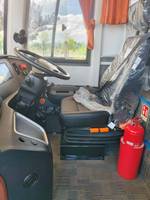 Autocar de tourisme électrique TENGLONG 12m 53 places RHD avec toilettes, autonomie de 450 km
