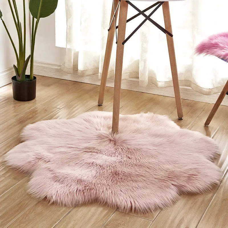 Plum Blossom-shaped Imitation Wool Leather Carpet Floor Thickened Plush Mat Floor Rug Home Carpet