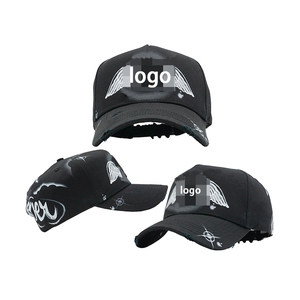 Casquettes 31 Hat's G5 personnalisées Thirtyone Hats Mago Universe Casquettes de baseball sportives à 5 panneaux avec broderie de lettres et de fleurs - Product Image 1