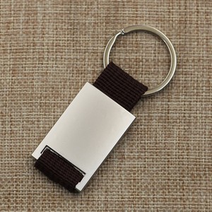 Bán Buôn Cá Nhân Logo Keychain Cho UV In Ấn Kim Loại Ribbon Tấm Ánh Sáng Quảng Cáo Bền Tùy Chỉnh Khuyến Mại Vòng Chìa Khóa - Product Image 3