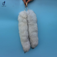 ALICEFUR Vente en gros de porte-clés en queue de renard naturelle, porte-clés en fourrure de renard bleu