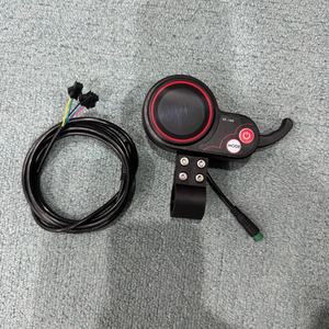 Contrôleur de scooter électrique à onde sinusoïdale de bonne qualité JB FOC 60V 50A 12 MOSFET avec accélérateur à pouce et écran LCD - Product Image 3