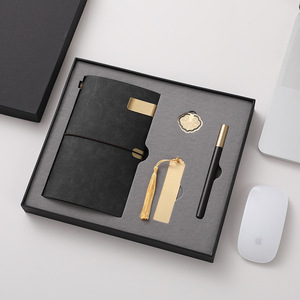 Juego de Regalo de 4 Piezas de Cuaderno de Cuero y Latón con Bolígrafo, Marcador y Medallón, Regalo Corporativo Ejecutivo con Logotipo Personalizado para Aniversario, Venta al Por Mayor - Product Image 1