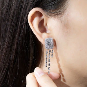 ต่างหูเพชรทองคำขาว 18K รุ่น MSE-869 ของ Messi Jewelry สำหรับผู้หญิง - Product Image 5