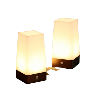 USB充電ポート付きLEDデスクランプ、オフィスや自宅学習用の目に優しい読書灯 - Product Image 3