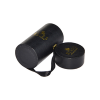 Boîte cadeau cylindrique noire en carton personnalisée, écologique et recyclable, avec logo estampé à chaud or, pour roses éternelles