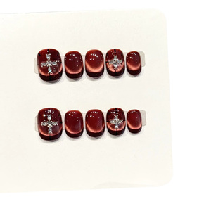 Uñas Postizas de Ojo de Gato Rojo Vino [Red Diamond Starlight], Elegantes y Brillantes, Hechas a Mano - Product Image 2