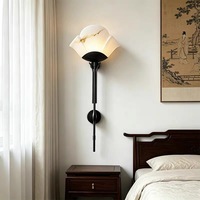 Lampe murale LED vintage minimaliste italienne en fer et marbre, design français noir, pour chambre et salon, ambiance élégante