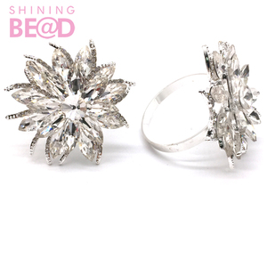 Portatovaglioli <span class=keywords><strong>fiore</strong></span> portatovaglioli in cristallo con strass in lega di spago per matrimonio compleanno cena di natale - Product Image 3