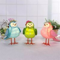 Ensemble de 3 décorations de Noël en forme d'oiseaux LED adorables, ornements en peluche douce avec chapeau et écharpe