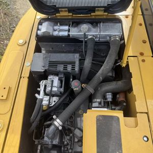 Mini-excavatrice Komatsu PC110 d'occasion, faible nombre d'heures de fonctionnement, capacité de la benne de 0,35 m³, moteur de 11 tonnes, boîte de vitesses, pompe, engrenages - Product Image 4