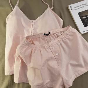 Pigiama Estivo da Donna in Stile Francese Dolce e Femminile, Vestibilità Aderente, a Righe con Scollo a V, Canotta e Pantaloncini Traspiranti, Abbigliamento da Casa Casual, Tinta Unita Plus - Product Image 1