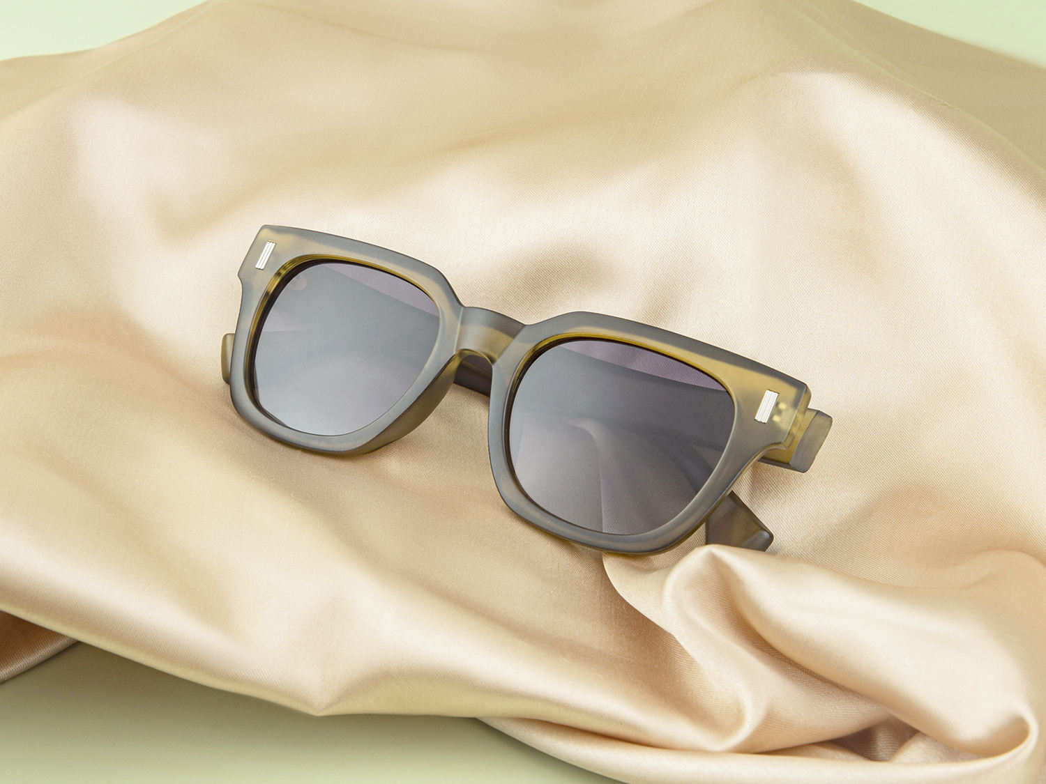 Recycled Sunglasses Women's Sunglasses Unisex High Quality High End Wholesale Classic Sunglasses Cheap Factory Sport Eyewear