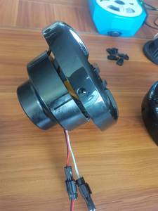 ลำโพงกลางแจ้งสำหรับเรือเดินทะเล 600W 8 นิ้ว 2 ทาง IP66 กันน้ำ 12V พร้อมแอมพลิฟายเออร์ในตัว สำหรับกอล์ฟ - Product Image 1