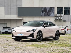 ARCFOX Alpha S5 2025: <span class=keywords><strong>Berlina</strong></span> Sportiva Elettrica Pura con Ricarica Ultra Veloce 800V, Batteria CATL, Guida a Sinistra, EV Familiare - Product Image 1