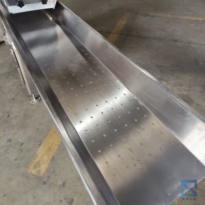 Özelleştirilmiş Elektrikli Hızlı Döner Yatay Hareketli Otomatik Paketleme PLC Gıda Taşıma Titreşimli Plastik Besleme - Product Image 3