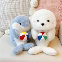 Jouets en peluche animaux marins mignons de type dessin animé, faible MOQ, Dauphin bleu, Phoque blanc, Mors brun tenant une balle en peluche