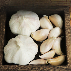 Ail blanc de ferme direct d'usine, prix de gros bas, haute qualité, cuisson et décapage - Product Image 1