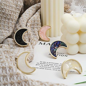 北欧创意月亮形单孔拉手 - 多色简约旋钮，适用于橱柜/抽屉/衣柜家具 - Product Image 3