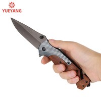 Couteau pliant personnalisé YUEYANG avec manche en bois d'olivier gravé au Laser lame revêtue de titane poche extérieur EDC couteau bricolage vente de qualité