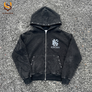 Ensemble de survêtement streetwear personnalisé 2 pièces : sweat à capuche zippé effet délavé et pantalon large avec broderie 3D en cordon et rivets métalliques – Tenue décontractée - Product Image 2