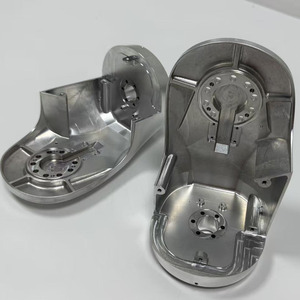 Pièces de fonderie sous pression en aluminium sur mesure, usinées CNC - Product Image 1