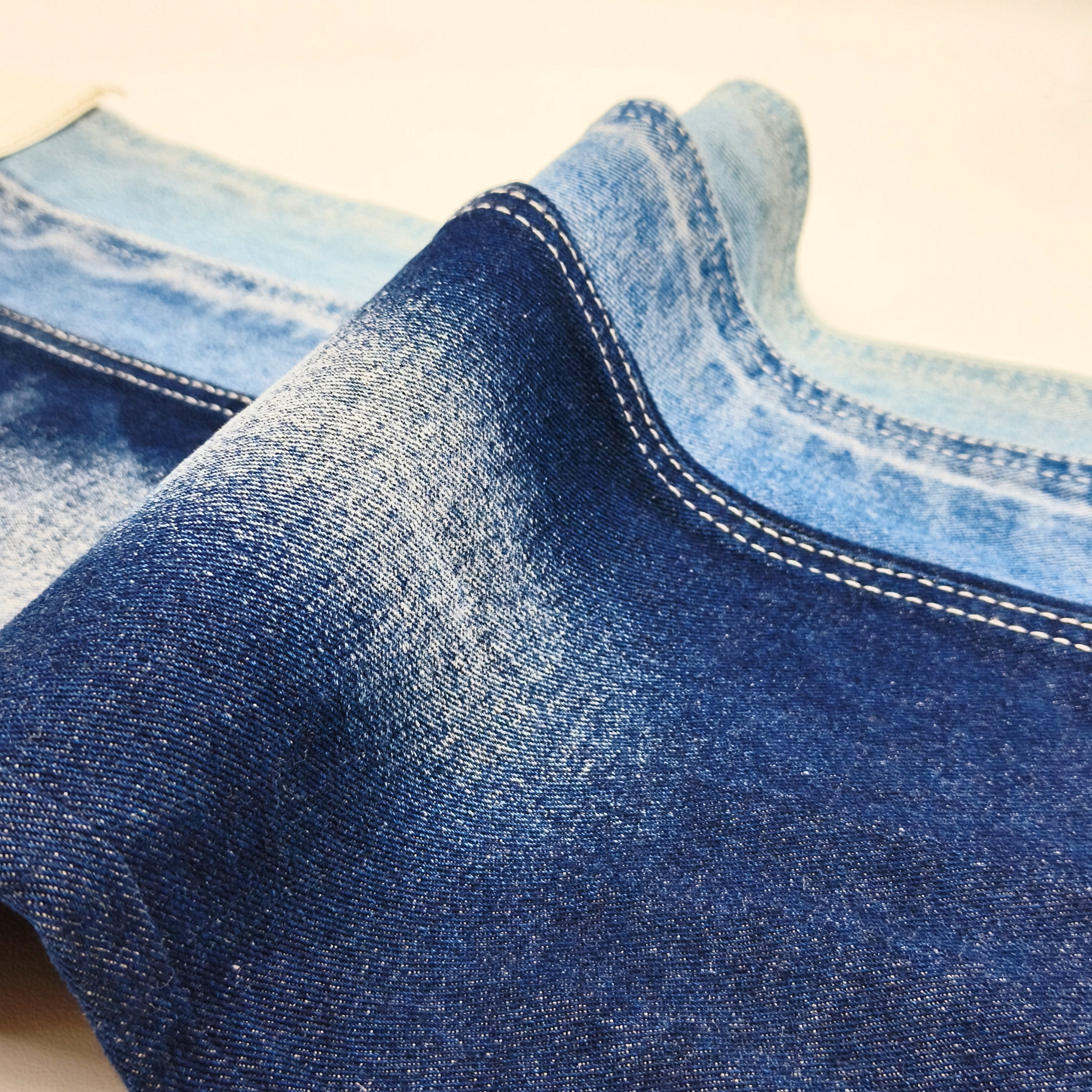 Wholesale 93% Cotton Denim Fabric Blue Black Raw Cotton Stretch