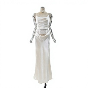 Ensemble d'été haut de gamme en satin et dentelle avec camisole et jupe queue de poisson pour la vente en gros de vêtements de boutique - Product Image 4