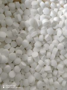 بيع بالجملة أقراص ملوحة المياه من كلوريد الصوديوم الصناعي والغذائي - Product Image 3