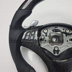 Volant de direction M Sport en cuir perforé et fibre de carbone pour BMW E90 E91 E92 E93 Série 3 - Product Image 4