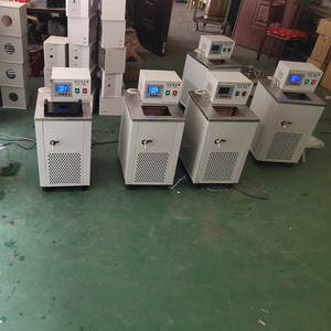 GRI-1006 Baño de Agua a Temperatura Constante de Baja Temperatura con Tanque Interior de Acero Inoxidable y Circulación de Refrigeración, Equipo de Laboratorio - Product Image 3