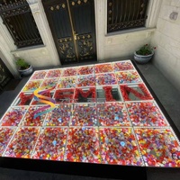 Plancher de danse en verre léger mené avec des fournitures de mariage de fleur