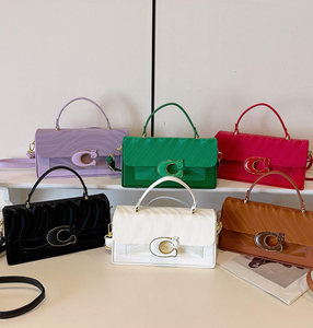 กระเป๋าสะพายข้างแบบคลาสสิกใหม่ กระเป๋าผู้หญิงสุดหรู กระเป๋าสะพายไหล่ กระเป๋าแบรนด์เนมสั่งทำพิเศษ กระเป๋าครอสบอดี้ กระเป๋าดีไซเนอร์สำหรับผู้หญิง - Product Image 1