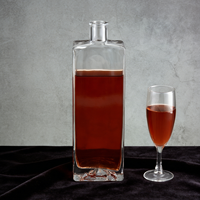 Bouteilles de liqueur en verre cristal blanc épaissi, style Guanshan, 500 ml et 750 ml, pour distribution de vin original avec bouchons – Vente en gros usine