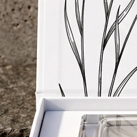 Scatola Regalo Personalizzata Bianca per Fragranze e Scatola Magnetica per Presentazione Profumi con Espositore in Carta per Confezione Profumi
