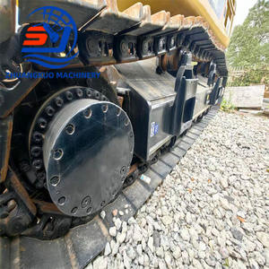 Excavatrice sur chenilles d'occasion CAT340D2L à faible consommation de carburant et peu d'heures de travail - Product Image 4