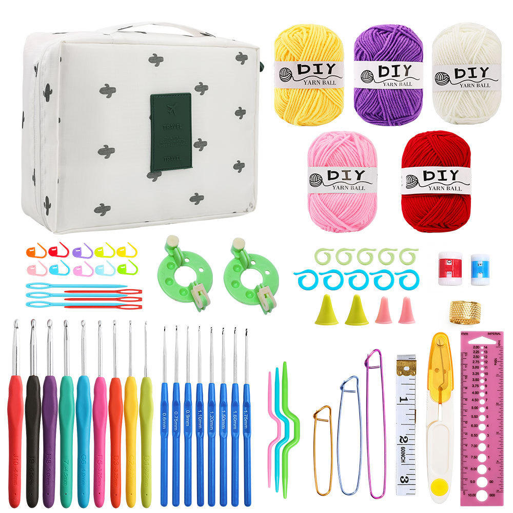 06.White cactus crochet set + accessories