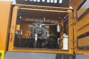 Excavadora SANY SY365H con Cucharón de Excavación, Componente Central del Motor, Maquinaria Pesada Usada - Product Image 5